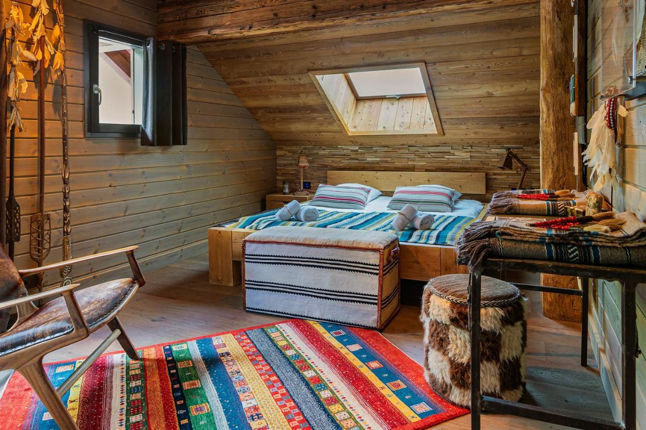 Les Rhodos Hotel La Clusaz Eksteriør billede